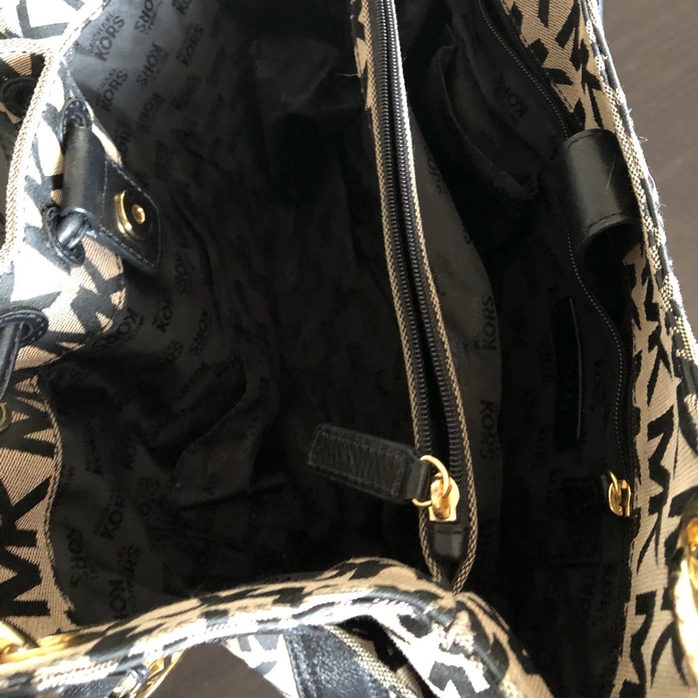 Michael Kors Black & Tan Shoulder Bag